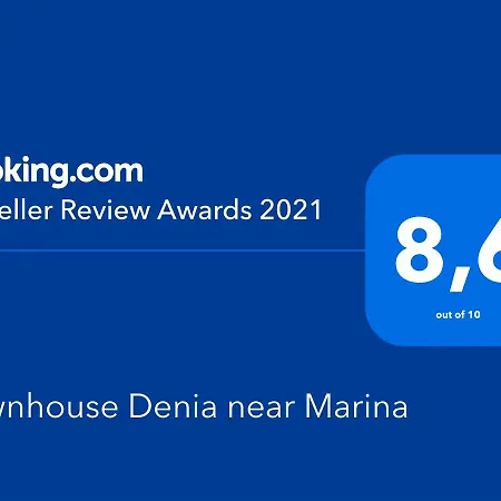Townhouse Near Marina 펜션 *