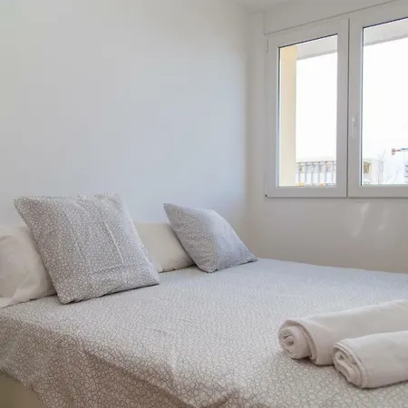Townhouse Near Marina 펜션 데니아